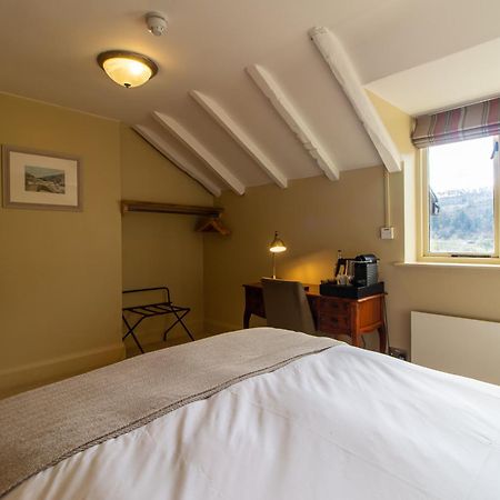 Parva Farmhouse Riverside Guesthouse Tintern Room photo